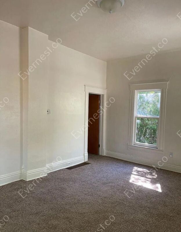 Building Photo - 1426 W Cucharras St