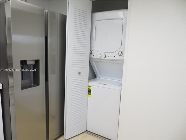 Building Photo - 15207 SW 46th Ln