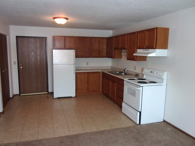 Building Photo - Pleasant View Manor