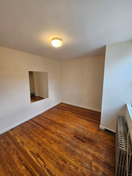 Building Photo - 1316 S 8th St