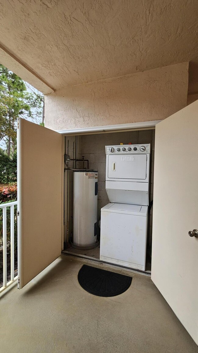 Building Photo - 9903 Perfect Dr