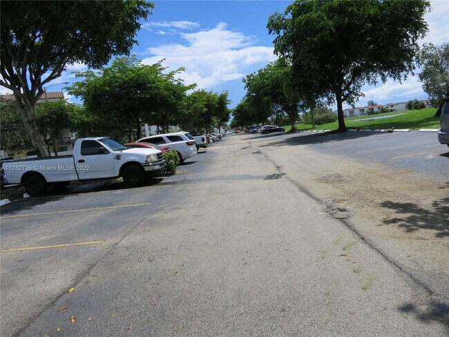 Building Photo - 1300 SW 122nd Ave