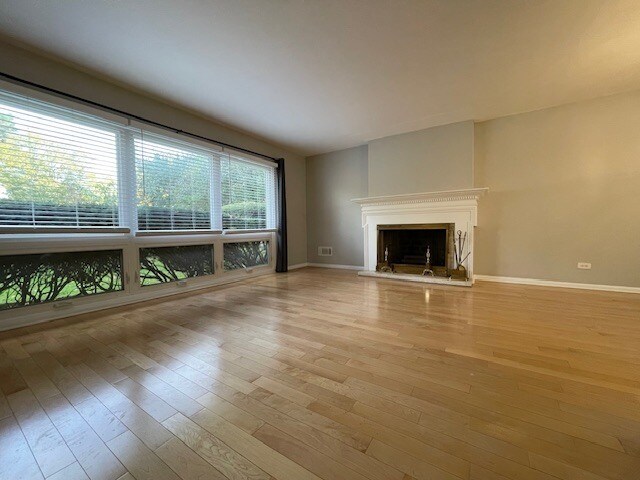 Building Photo - 431 Wilmette Ave