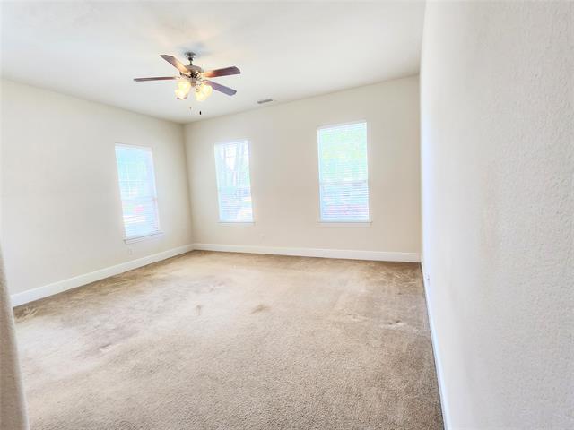 Building Photo - 1014 Sparrow Dr