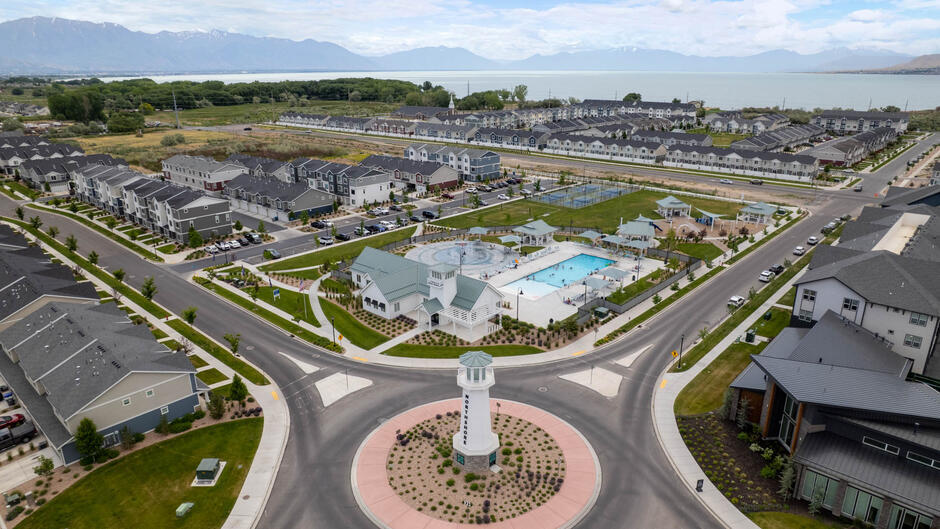 Building Photo - 1007 E Midship Wy