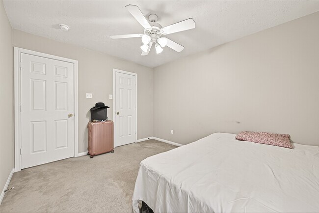 Building Photo - 7023 Westford Park Ln