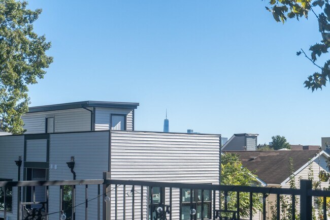 Building Photo - 4 Highview Rd