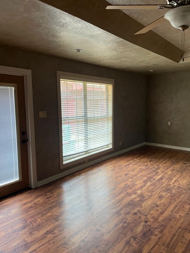 Building Photo - 303N 34th