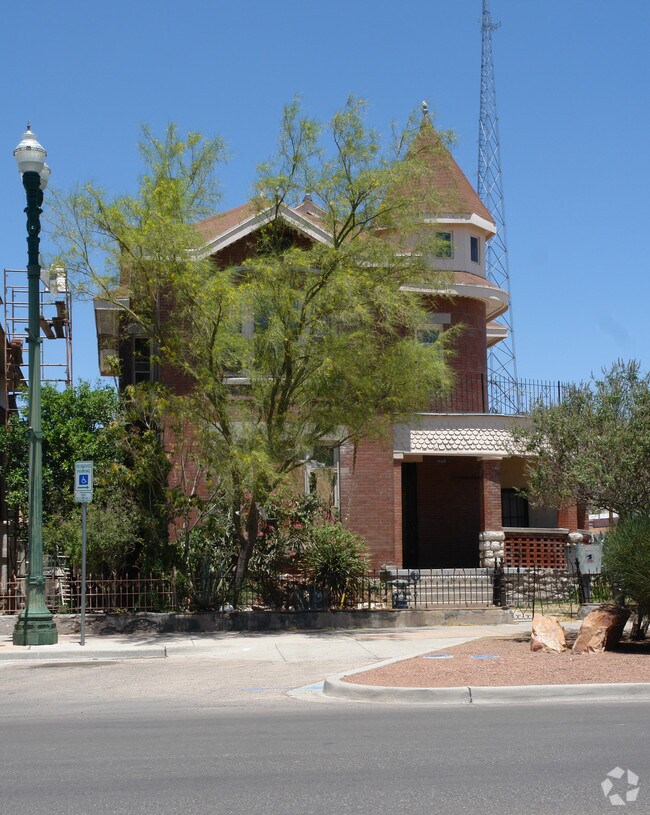 Building Photo - 1129 Magoffin Ave