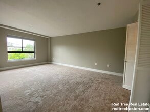 Building Photo - 1111 Beacon St