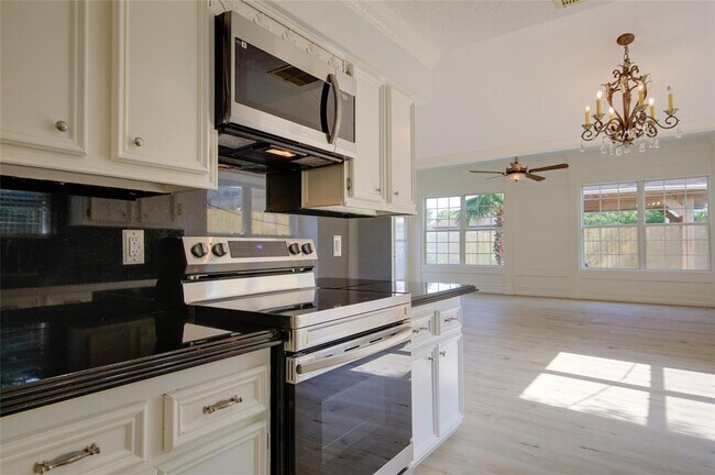 Building Photo - 15803 Pryor Dr