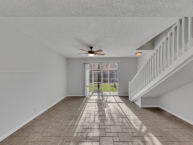 Building Photo - 1458 Coronado Rd