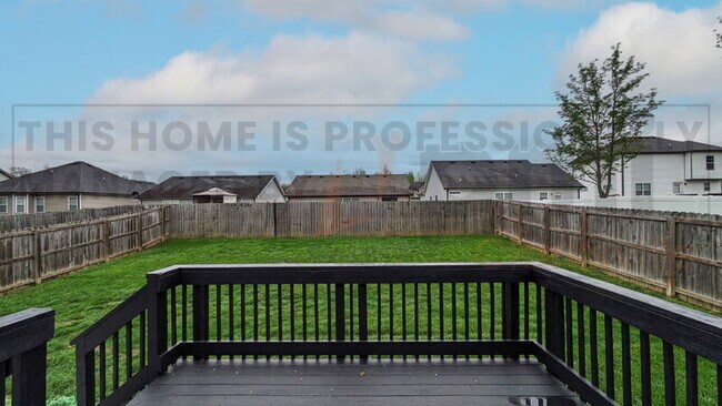 Building Photo - 518 Sourwood Dr