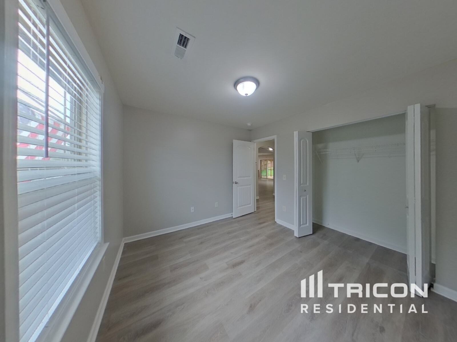 Building Photo - 205 Terilyn Ct