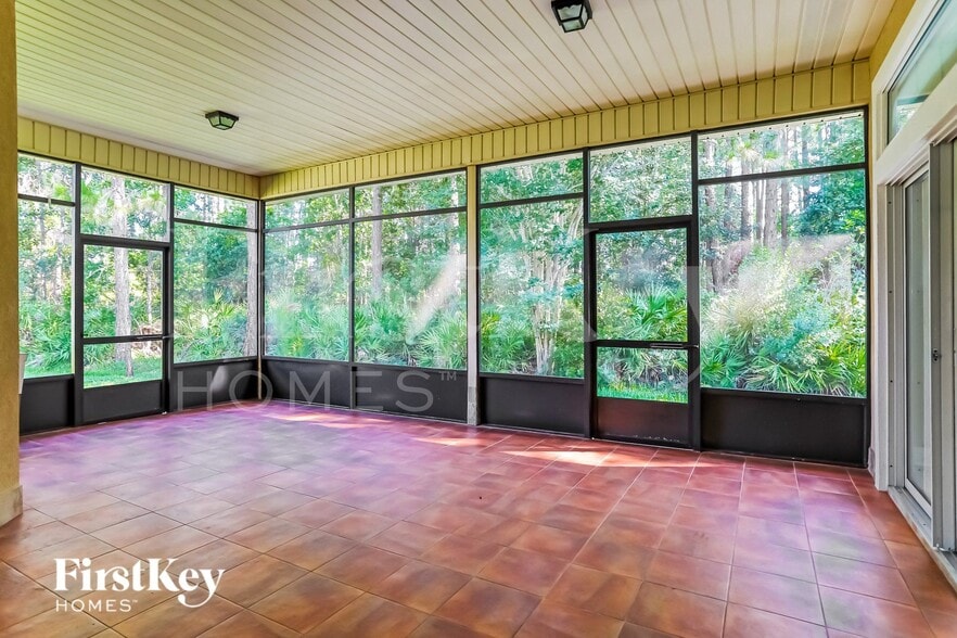 Building Photo - 9471 Woodleigh Mill Dr