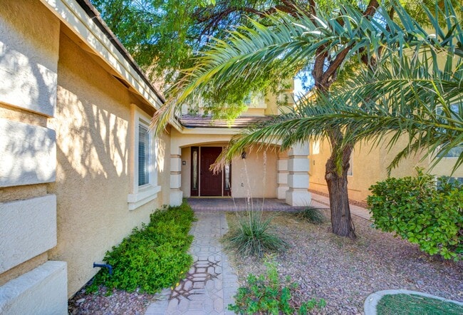 Building Photo - Southern Highlands Pool and Spa-Guard Gated