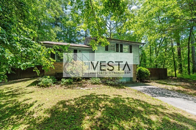 Building Photo - 2 Laurel Brook Dr