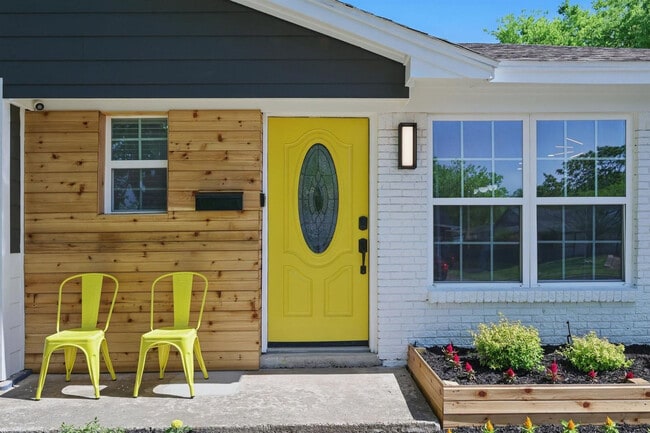 Building Photo - 13542 Purple Sage Rd