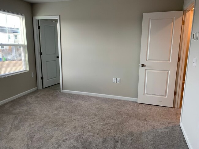 Building Photo - Coming Soon! Gorgeous New Construction Townhome! Available June 15th