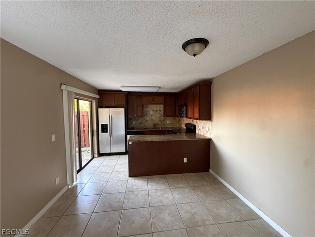 Building Photo - 1520 Park Meadows Dr