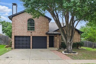Building Photo - 2305 Basil Dr
