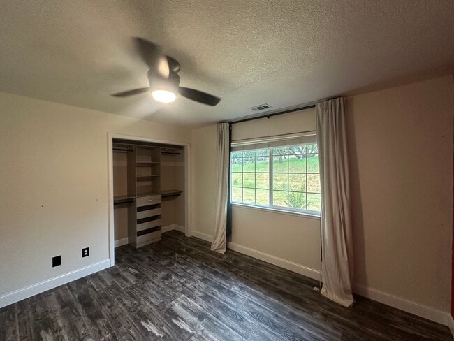 Building Photo - 2384 Choctaw Rd