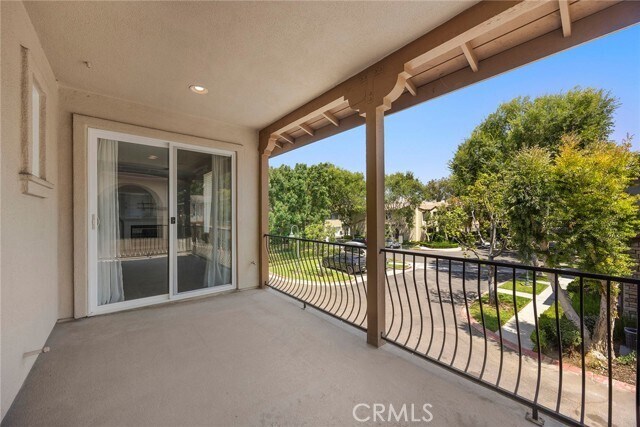 Building Photo - 72 Salton