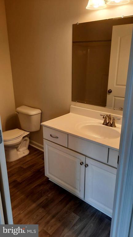 Building Photo - 1029 Admiral's Quay Dr