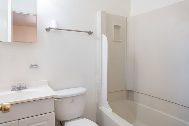Building Photo - 2540 Bilbrey Dr