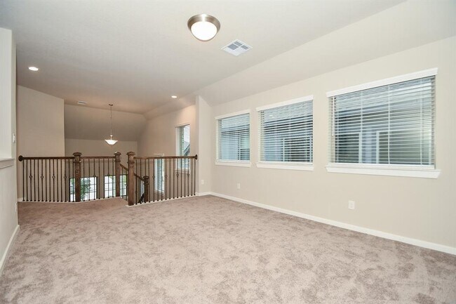 Building Photo - 31207 Birch Mills Dr