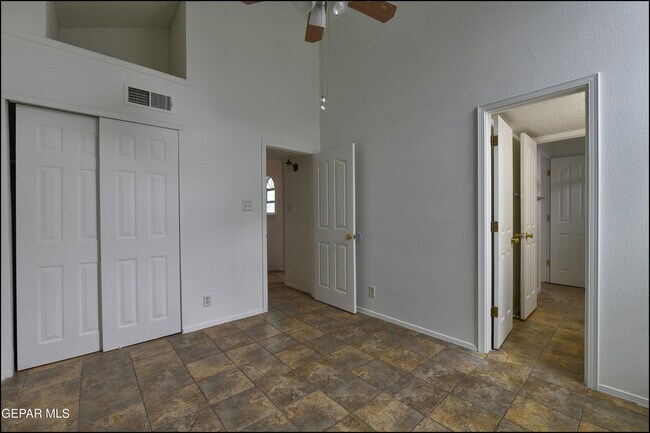 Building Photo - 7958 Starry Night Dr