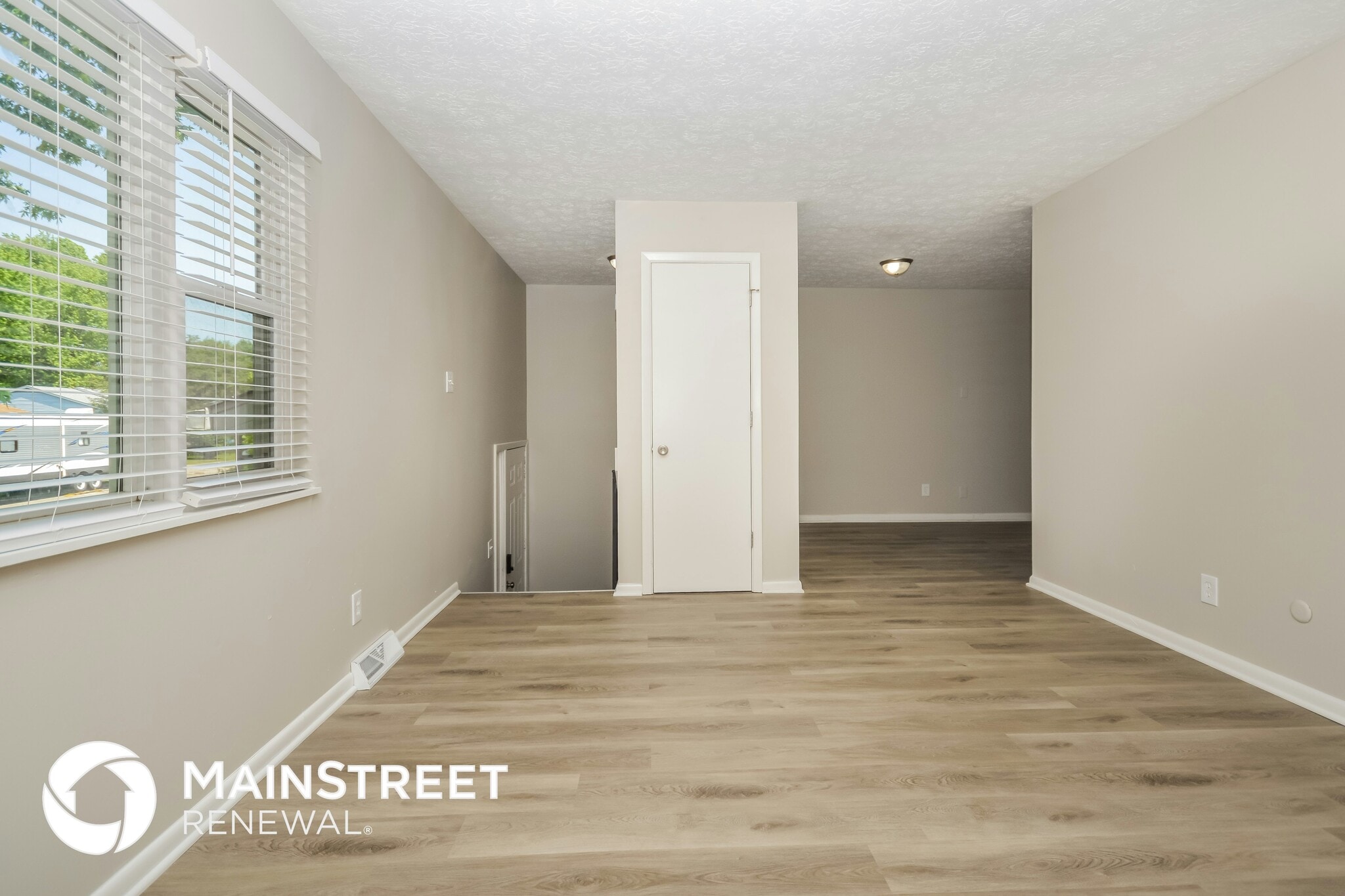 Building Photo - 815 Spring Valley Dr