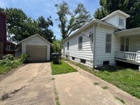 Building Photo - $899 - 2 bed 1 bath - Single Family Home