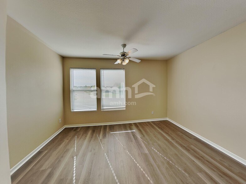 Building Photo - 1373 Bluestem Dr