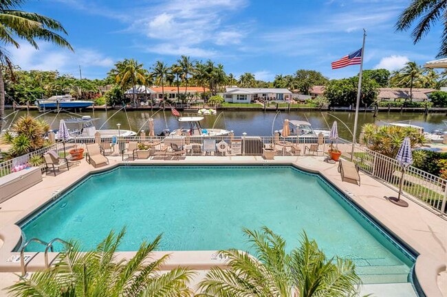 Building Photo - 2811 NE 51st St