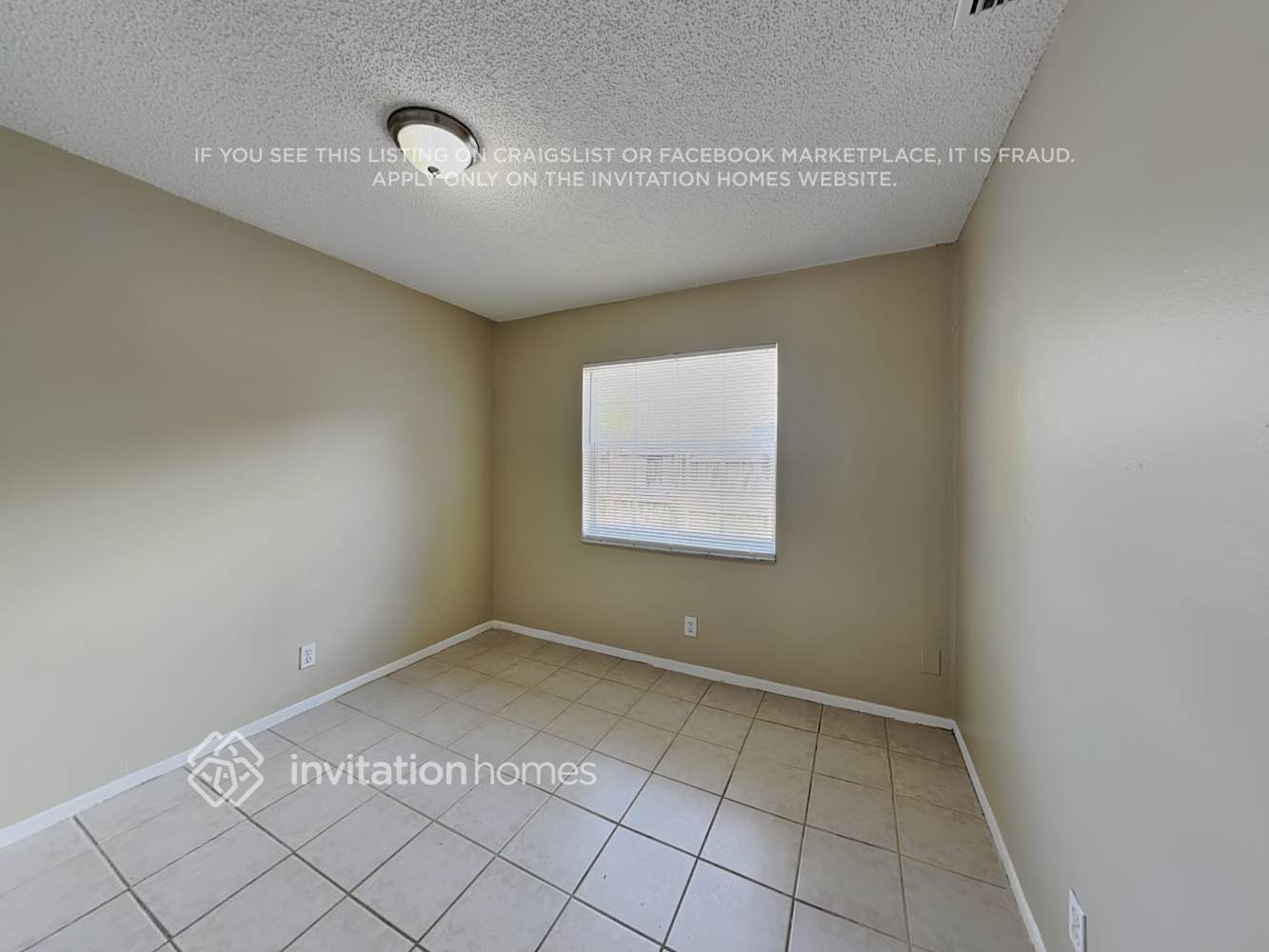 Building Photo - 8121 NW 44th Ct