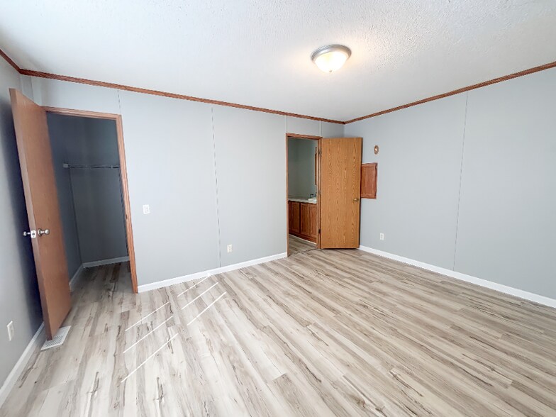 Building Photo - 7113 Timber Ridge S