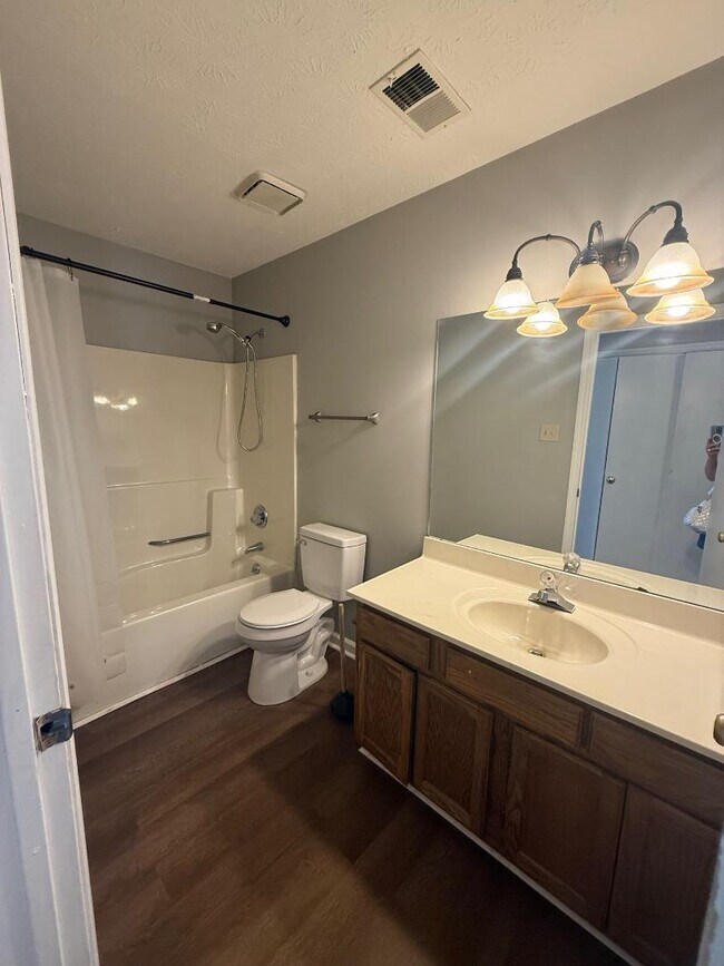 Building Photo - 1609 Claywood Ct
