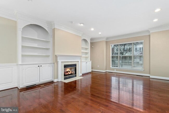 Building Photo - 5056 Minda Ct