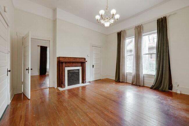 Building Photo - 295 Oglethorpe Ave