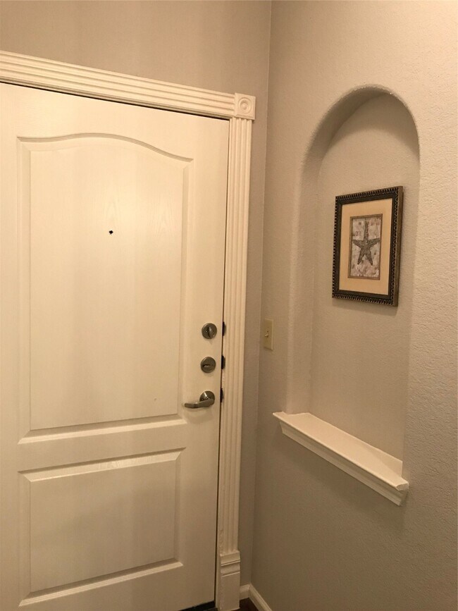 Building Photo - 1711 Old Spanish Trl