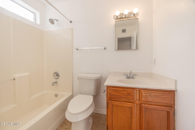 Building Photo - 12036 Willowmist Ave