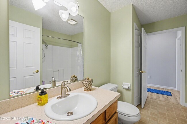 Building Photo - 1290 Ardmore St