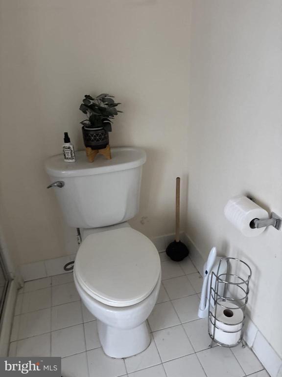 Building Photo - 7801 Vanity Fair Dr