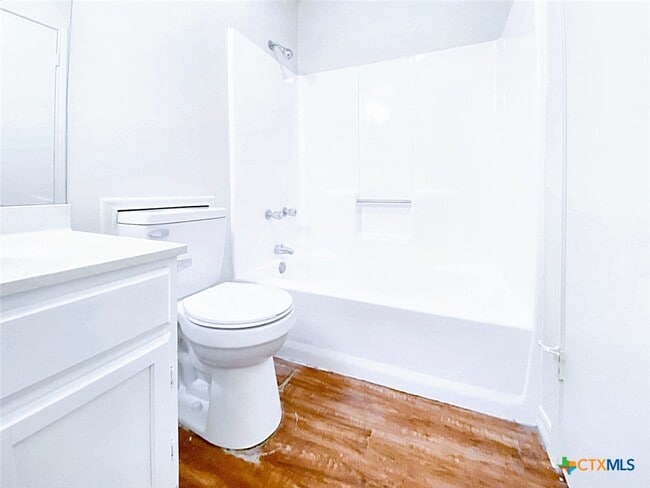 Building Photo - 111 Hughson Ct