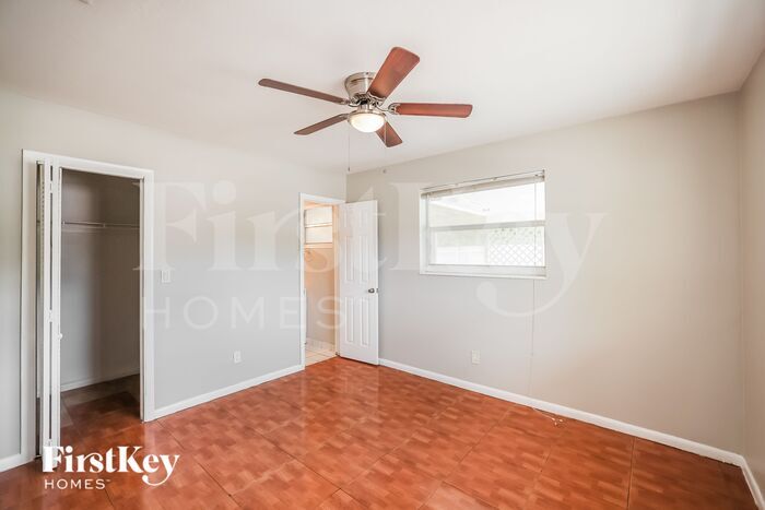 Building Photo - 7130 Tyler St