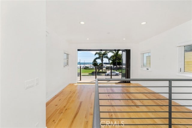 Building Photo - 913 Ocean Ave