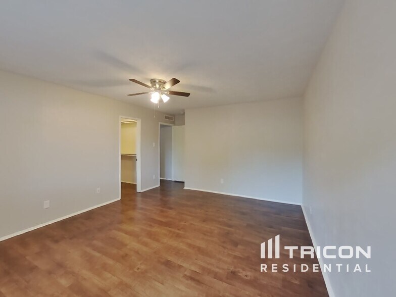 Building Photo - 7125 Hardwood Trail