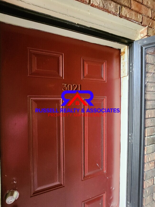 Building Photo - One Level Condo- 1BR-1BA