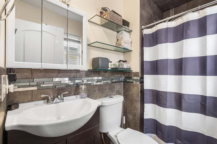 Master Bathroom - 128 Baltimore Ave